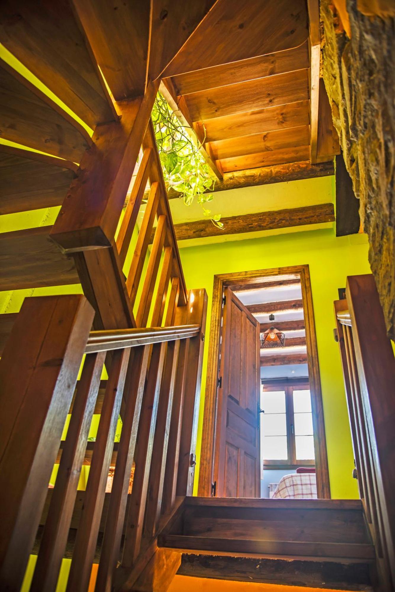 Hostal Casa Pirinea Ordesa Belsierre Exterior foto